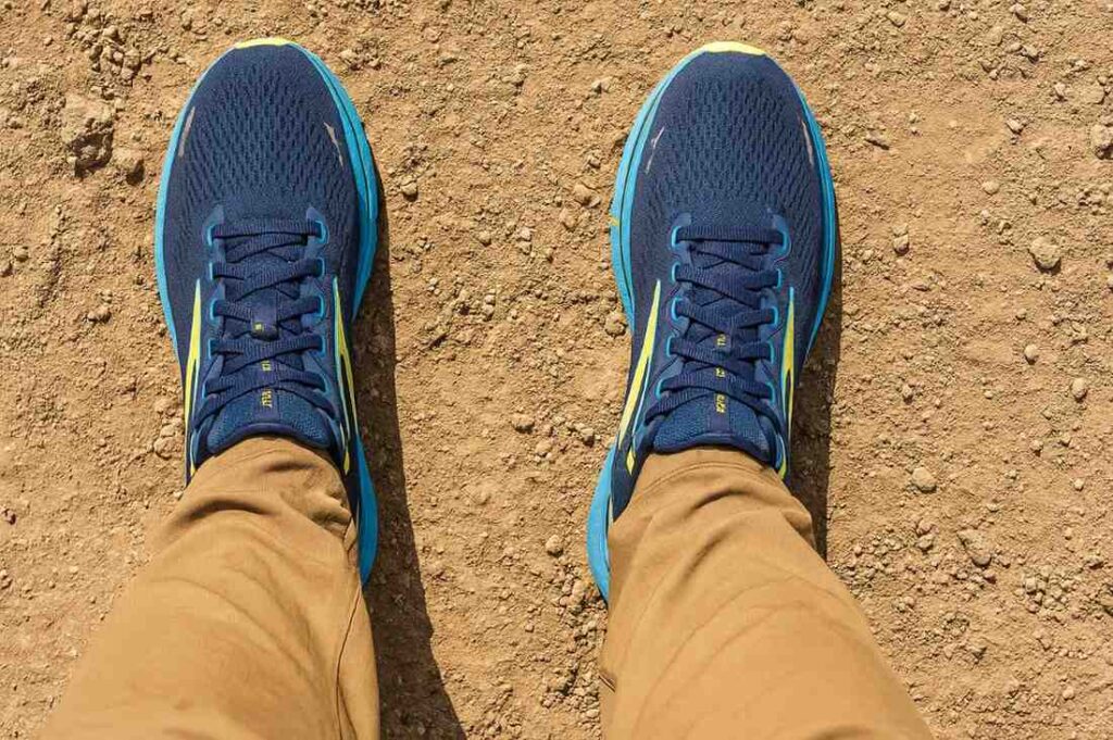 Above-angle view of Brooks Ghost 15.